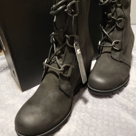 NEW In Box SOREL JOAN OF ARCTIC WEDGE II Women's Black Wedge Ankle Boots - Picture 5 of 12
